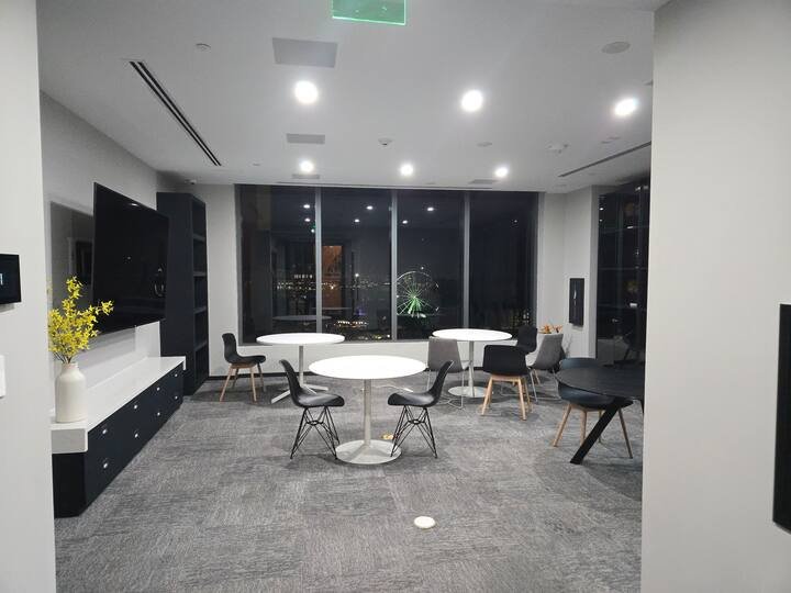 Condomínio no centro da cidade com piscina, espaço de cowork e academia