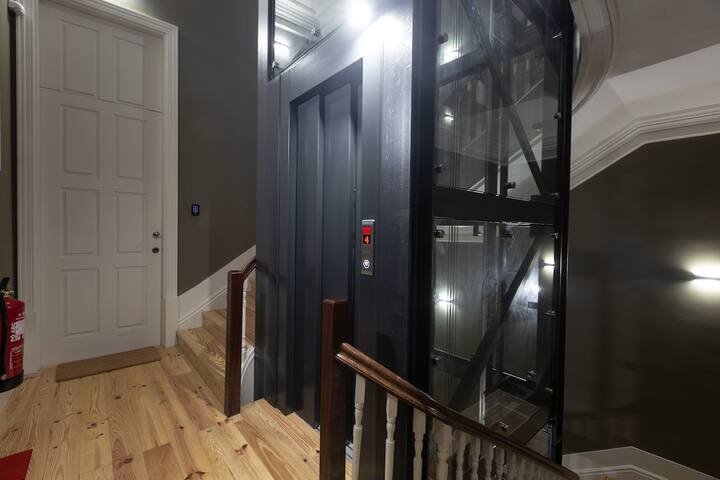 Casa de luxo fashion com ar-condicionado, no centro, perto do metrô