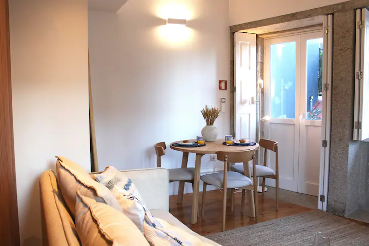 Living Aliados Mezzanine Flat – Com AC!