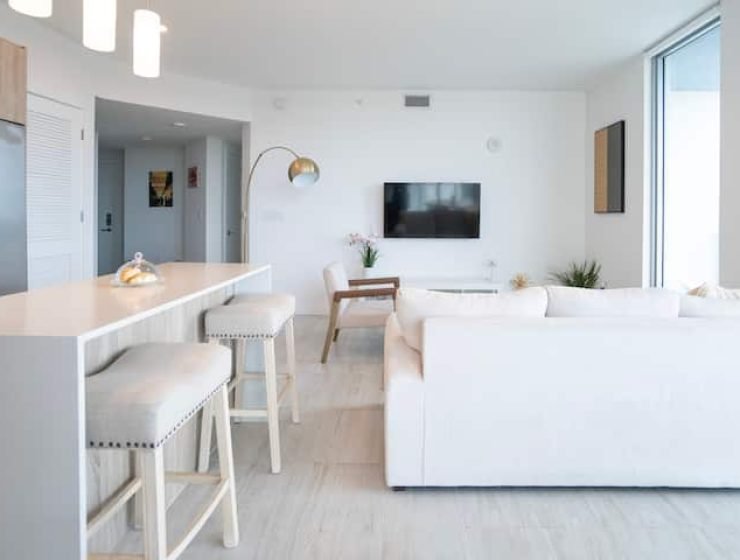 Condomínio no Design District com piscina, estacionamento e quarto