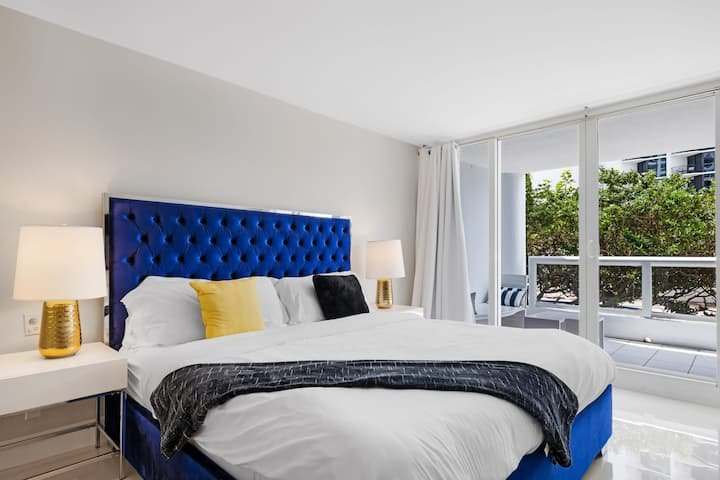 1BR Grand Stay | Bayviews | Banheira de hidromassagem | Piscina