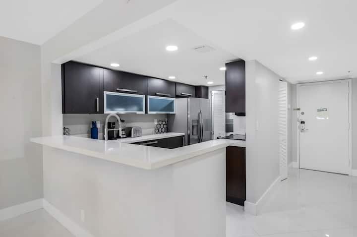 1BR Grand Stay | Bayviews | Banheira de hidromassagem | Piscina