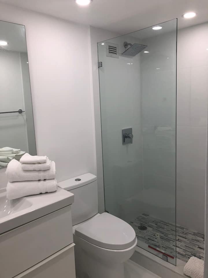 Apartamento à beira-mar com vista para o mar em frente à praia