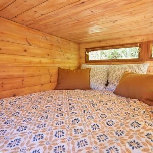 Retiro rústico à beira do rio