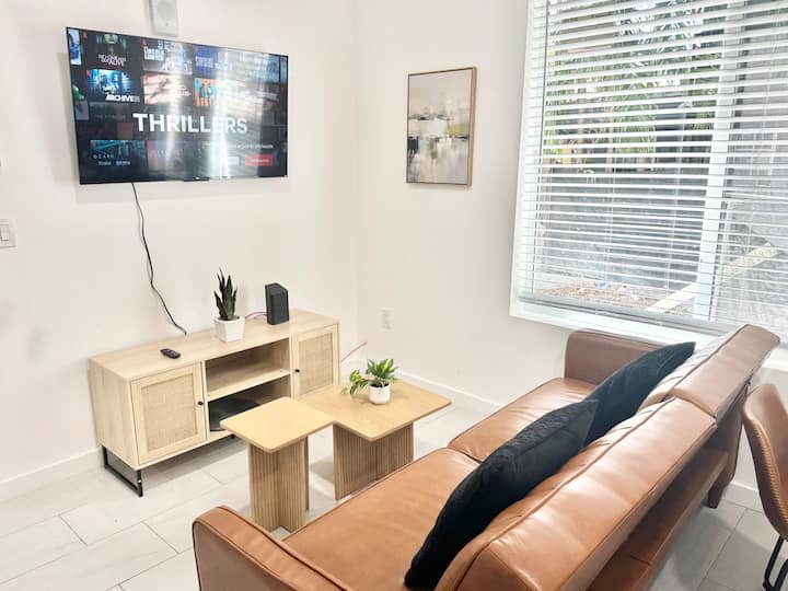 NOVO 1 cama/1 banheiro perto de Brickell