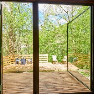 Retiro rústico à beira do rio