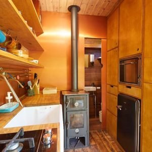 Retiro rústico à beira do rio