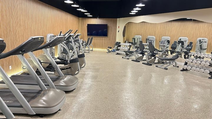 Estúdio bonito com vista para a baía! Estacionamento GRATUITO!