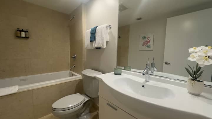 MVR | Lux Studio com varanda, piscina e vista da cidade