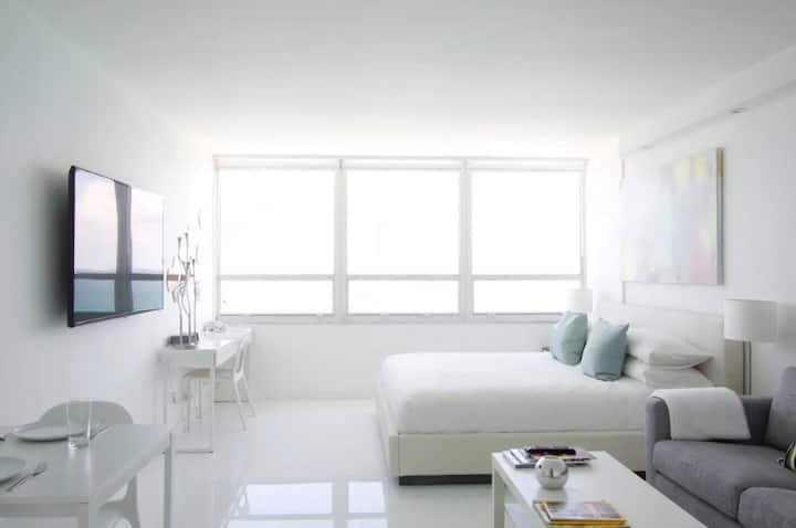 Apartamento à beira-mar com vista para o mar em frente à praia