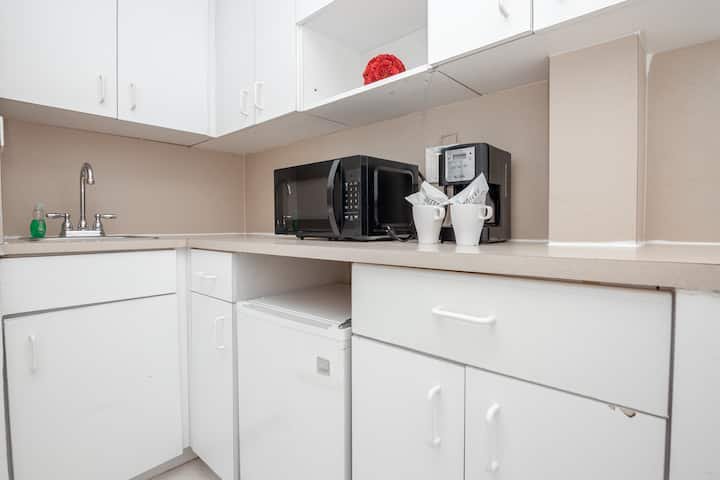 Resort à beira-mar com vista para a baía e estacionamento gratuito