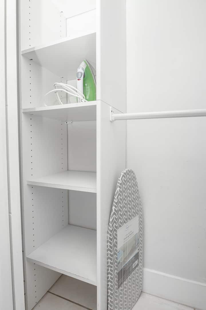 Resort à beira-mar com vista para a baía e estacionamento gratuito