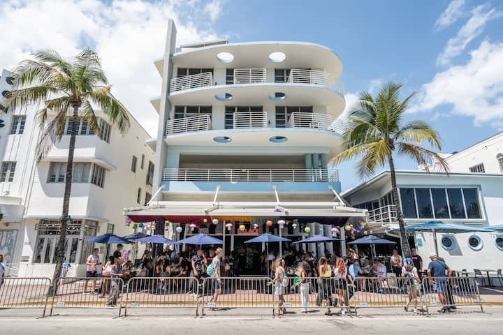 Elegante 1BR – The Strand Ocean Dr + Rooftop Pool!