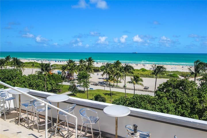 Elegante 1BR – The Strand Ocean Dr + Rooftop Pool!