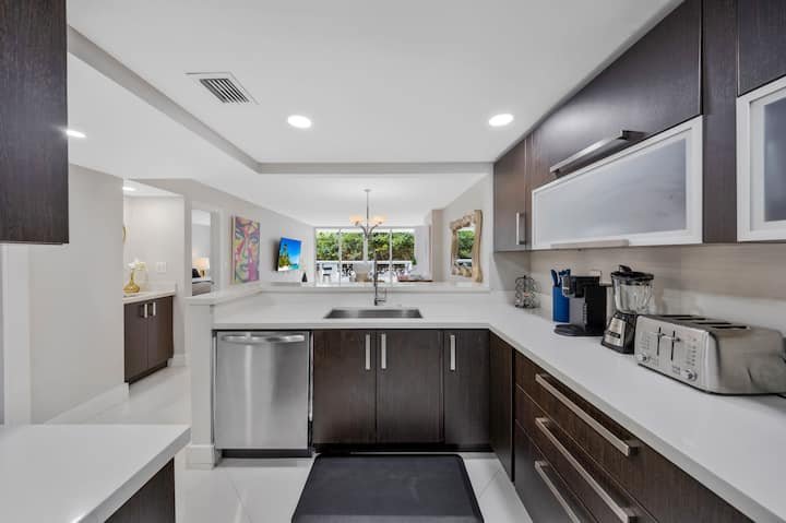 1BR Grand Stay | Bayviews | Banheira de hidromassagem | Piscina