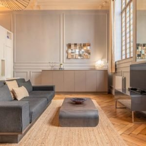 Estúdio grande e incomum perto do metrô e de lojas