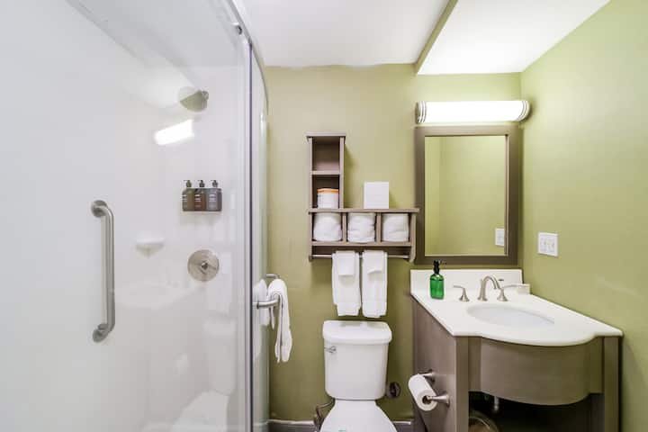 Suíte com piscina e vista para o mar em South Beach