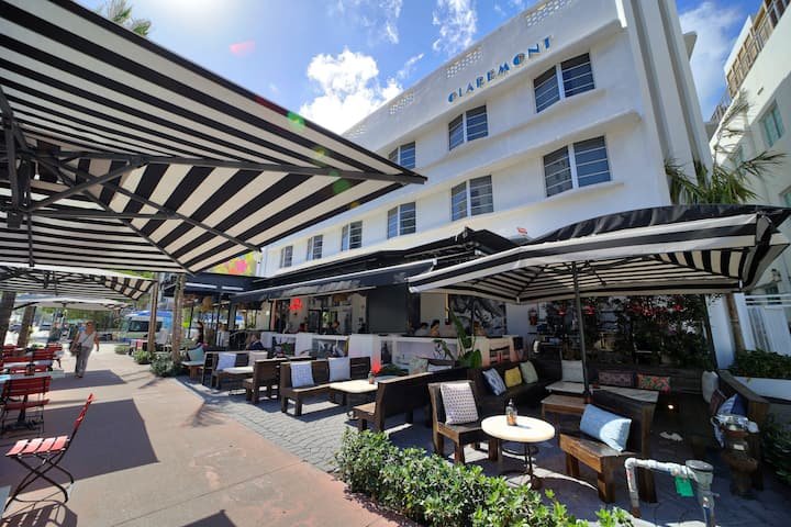 Suíte com piscina e vista para o mar em South Beach