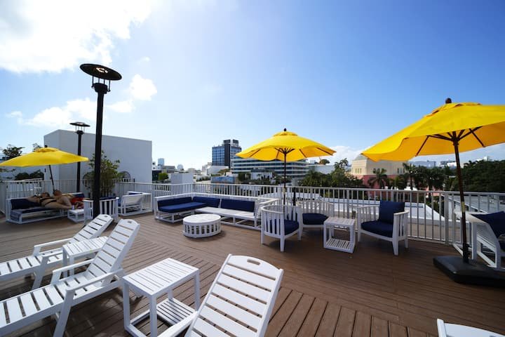 Suíte com piscina e vista para o mar em South Beach