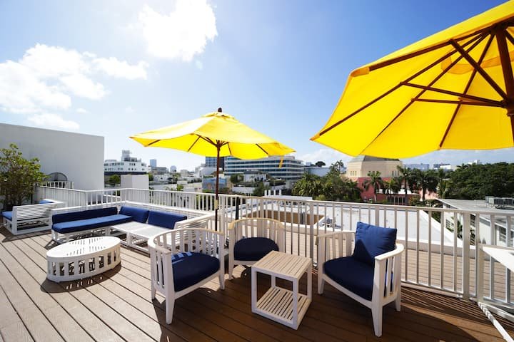 Suíte com piscina e vista para o mar em South Beach