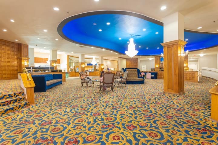 Resort à beira-mar com vista para a baía e estacionamento gratuito