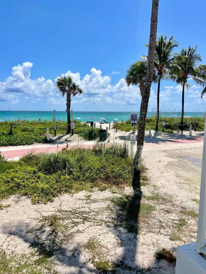 Estúdio bonito com vista para a baía! Estacionamento GRATUITO!