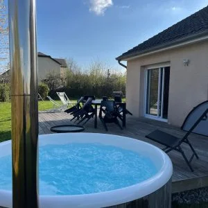 Casa com jacuzzi ao ar livre