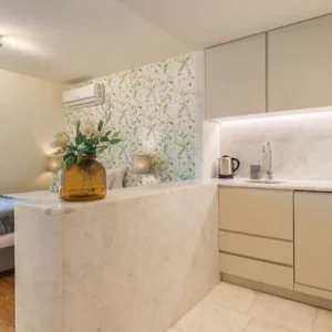 Estúdio moderno no coração de Graça por LovelyStay