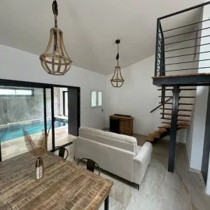 Apartamento com piscina coberta e jacuzzi