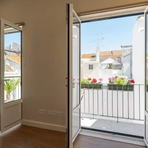 Estúdio aconchegante com varanda