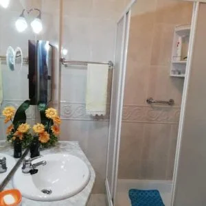 Excelente localização e confortável! Quarto Oriente