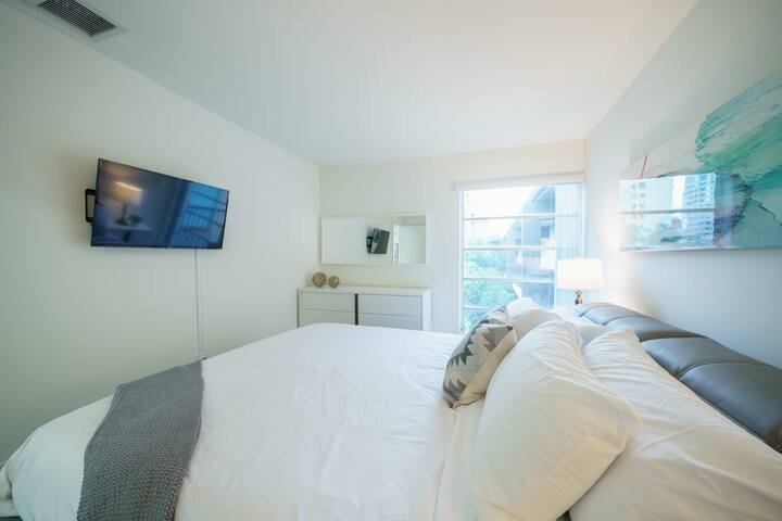 Apartamento supermoderno com vista para o rio – Espaço inteiro: condomínio em Fort Lauderdale