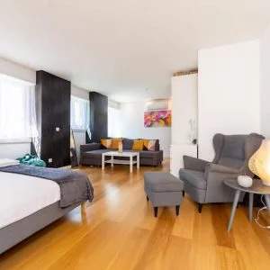 40m2 BD com pátio privado no  coração do centro da cidade