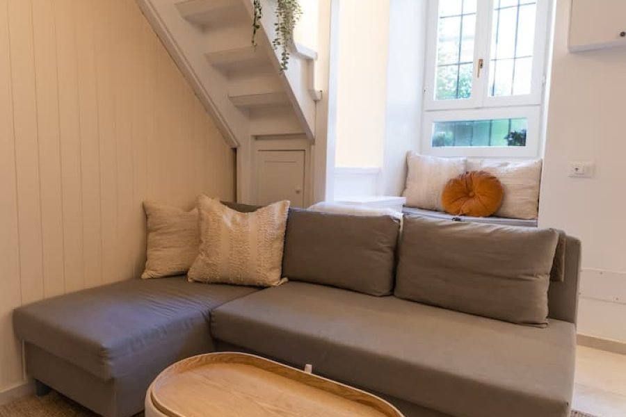 NOVO — Apartamento Moderno no Lago Como — HoneyHomes