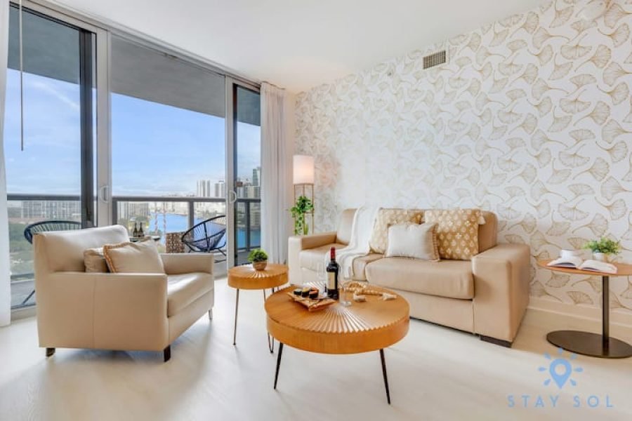 Resort espetacular, localização privilegiada, varanda, academia