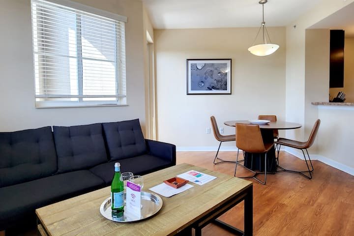 Dharma | 20% de desconto no Divine 2B mensal | South Miami