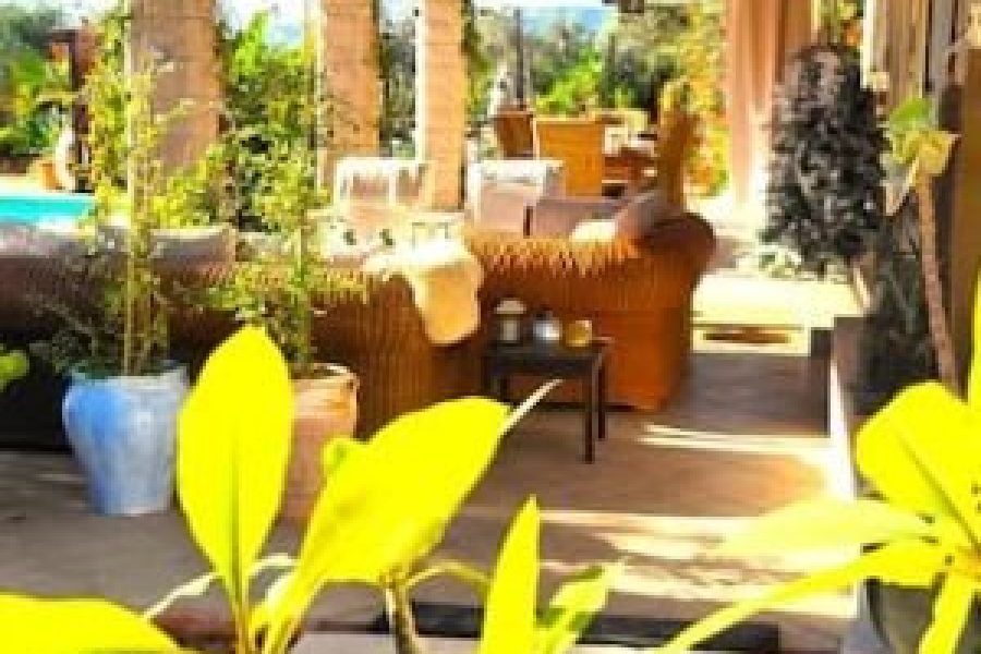 Málaga, CASUEÑA Casa tropical na cidade de Málaga.