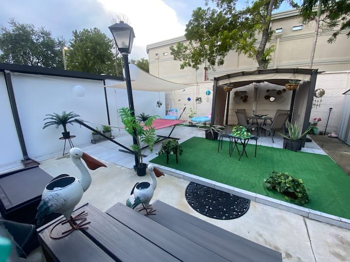 Lugar minúsculo com jacuzzi quente privativo a 7 minutos do aeroporto