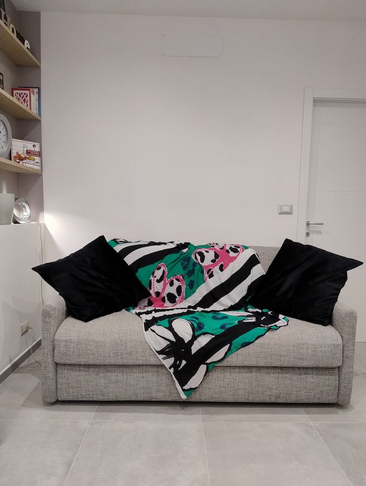 Casa “Civicocinque” adjacente ao Metro Pozzo Strada