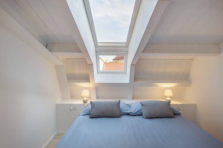 DUOMO 10min  Compras e relaxamento, ar-condicionado, Wi-Fi, varanda