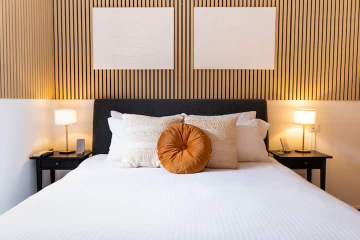 NOVO — Apartamento Moderno no Lago Como — HoneyHomes