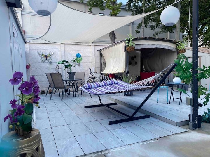 Lugar minúsculo com jacuzzi quente privativo a 7 minutos do aeroporto