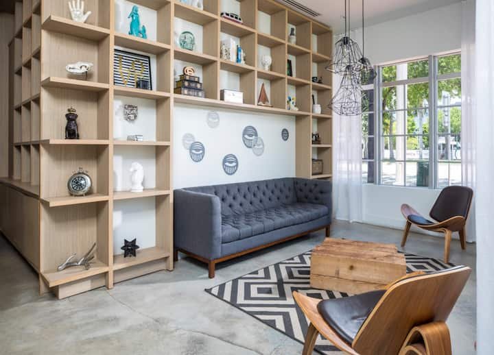 The Meridian Miami Beach by Kasa | Quarto Queen