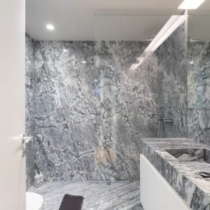 Apartamento NOVÍSSIMO em área típica com ar-condicionado – II.