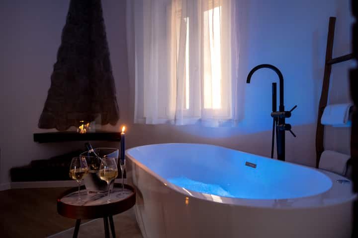 Suíte Tosco “Solis”