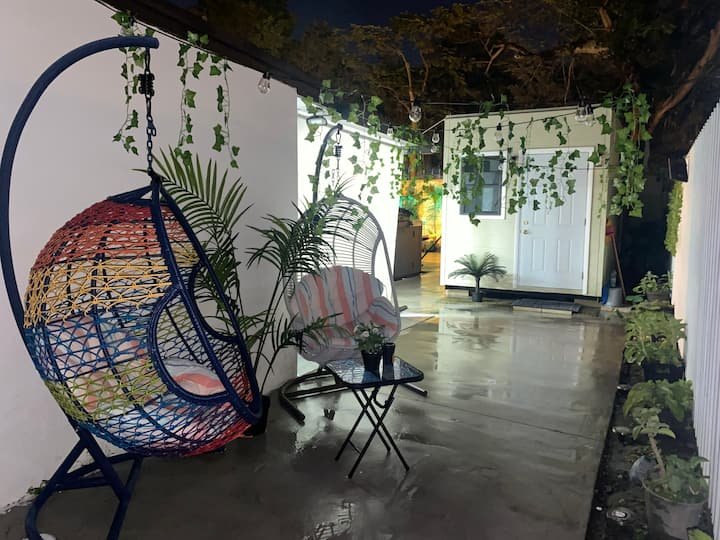 Lugar minúsculo com jacuzzi quente privativo a 7 minutos do aeroporto