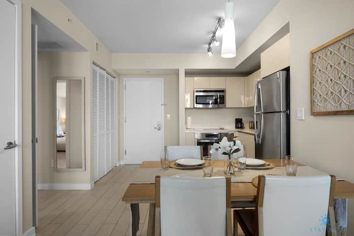 Apartamento espetacular: comodidades do resort + academia + piscina