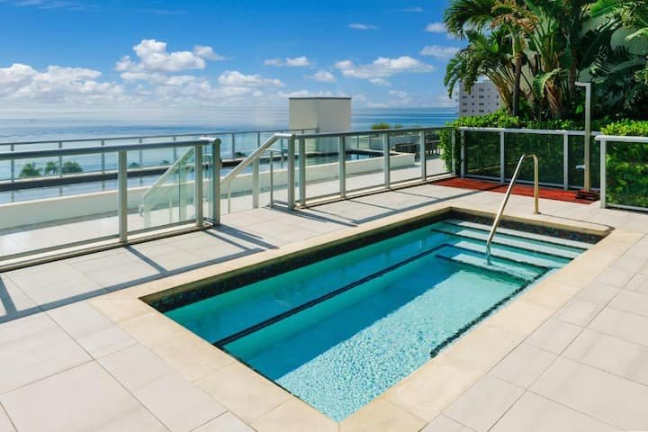 Vistas deslumbrantes da costa perto de Hollywood Beach