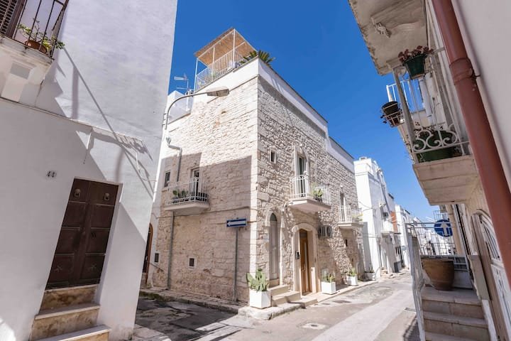 That’s Amore – Casa com design diferenciado e terraço privativo