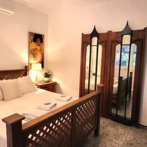 Málaga, CASUEÑA Casa tropical na cidade de Málaga.